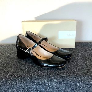 Black patent leather Mary Jane  heels “Clark’s”